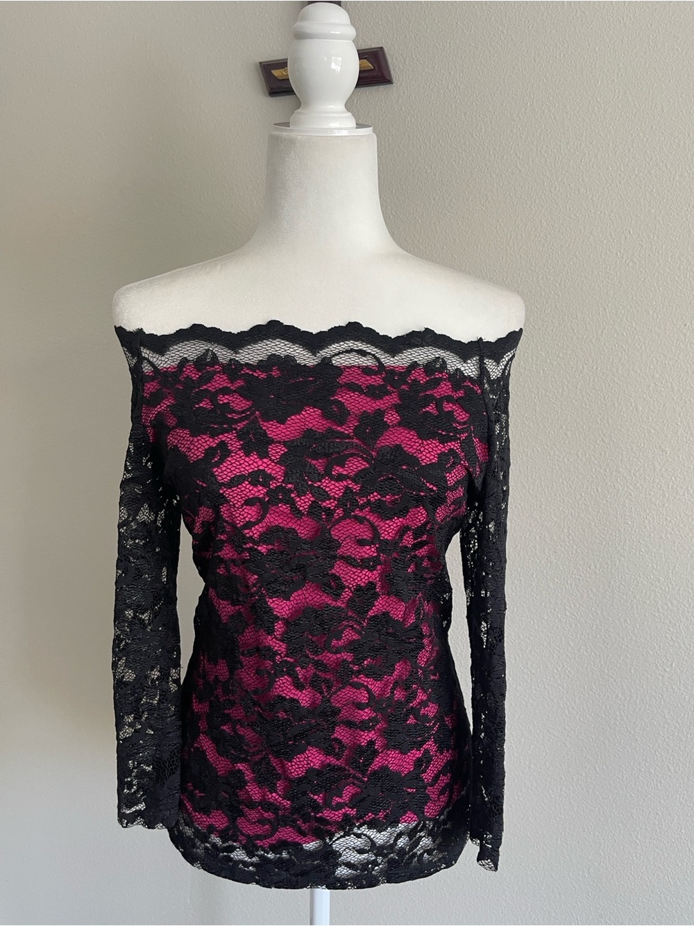 Off-Shoulder Black Lace Long-Sleeve Top with Pink Lining